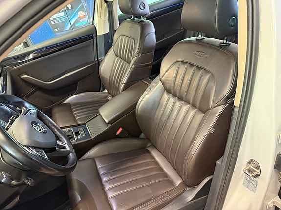 Skoda Superb 10 of 21