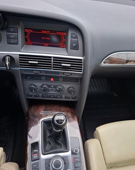 Audi A6 7 of 21