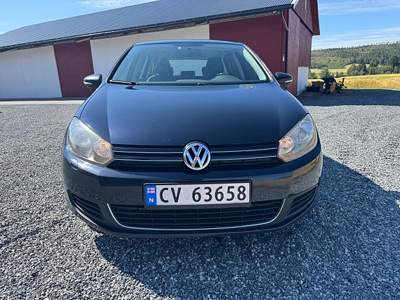 Volkswagen Golf VI 17 of 26