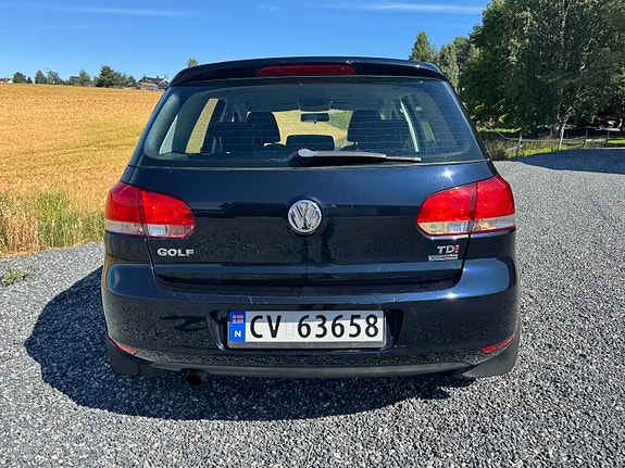 Volkswagen Golf VI 10 of 26