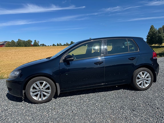Volkswagen Golf VI 4 of 26