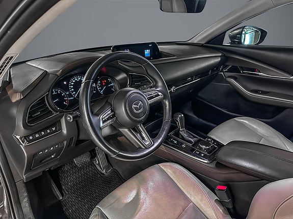 Mazda CX-30 12 of 26