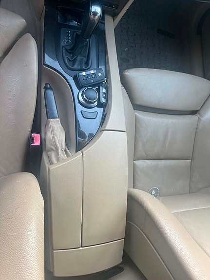 BMW 525Xi 9 of 10