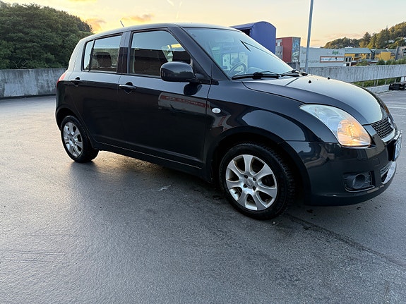Suzuki Swift 3 of 14