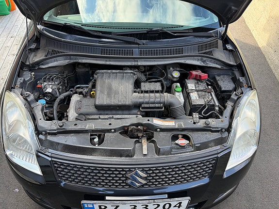 Suzuki Swift 7 of 14