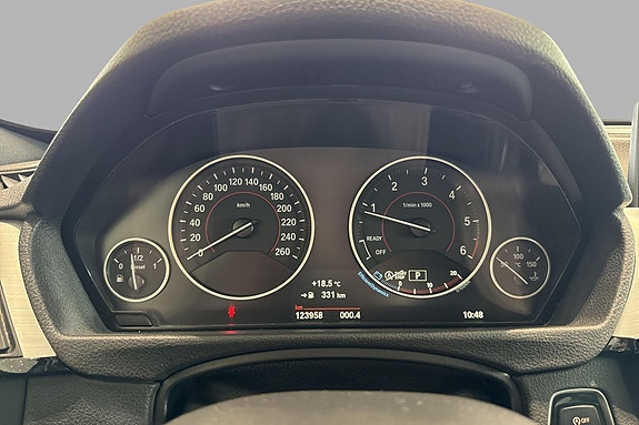 BMW 320d 16 of 20