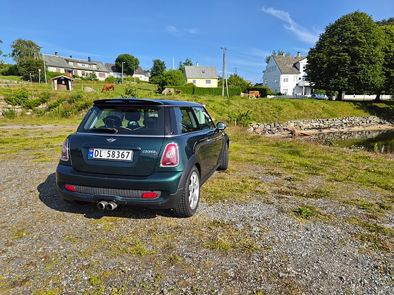 MINI Cooper S 5 of 18