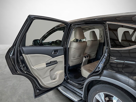 Honda CR-V 21 of 30
