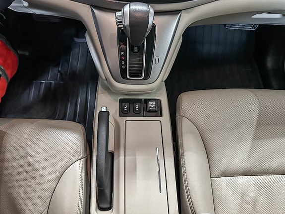 Honda CR-V 18 of 30
