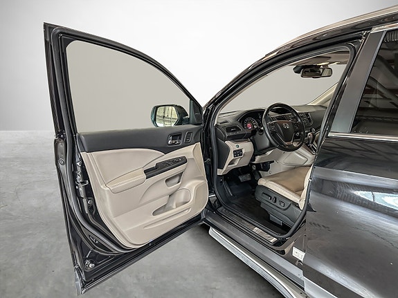 Honda CR-V 9 of 30
