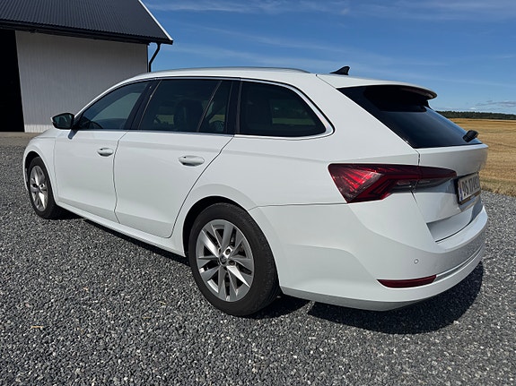 Skoda Octavia 6 of 25