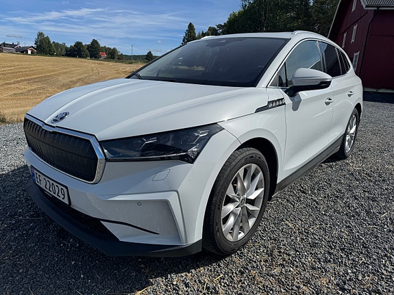 Skoda Enyaq 2 of 25