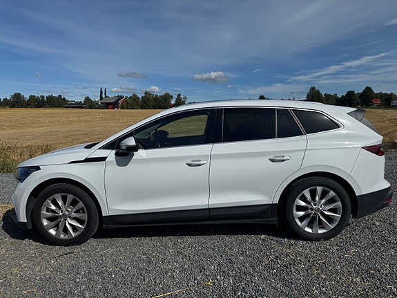Skoda Enyaq 4 of 25