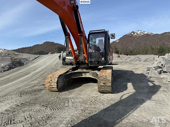 Hitachi ZX350LC-5B gravemaskin m/ tannskuffe 2 of 30