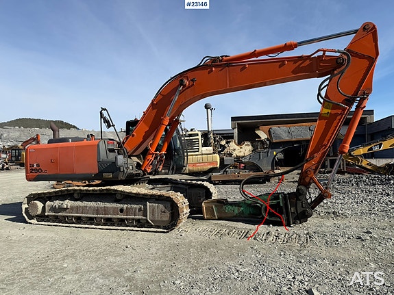Hitachi ZX290LC-5B  gravemaskin m/ graveskuffe 8 of 30