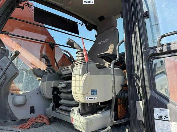 Hitachi ZX290LC-5B  gravemaskin m/ graveskuffe 30 of 30
