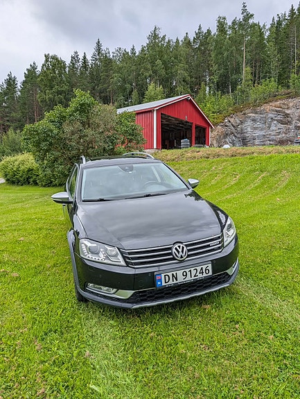 Volkswagen Passat 30 of 30