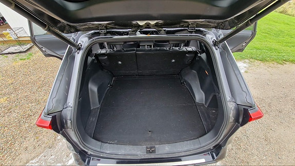 Toyota RAV4 8 of 9