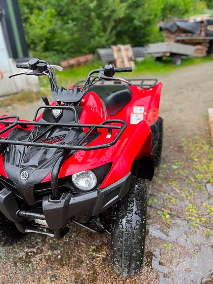 Yamaha Grizzly 300 2 of 16