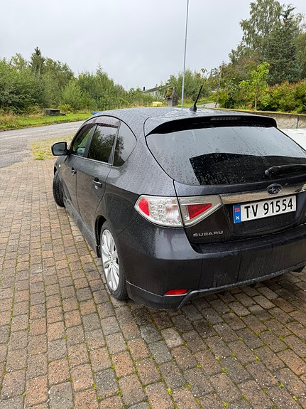Subaru Impreza 2 of 9
