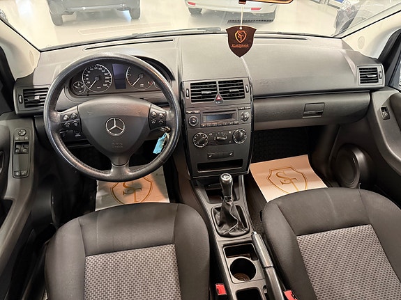 Mercedes-Benz A160 16 of 30