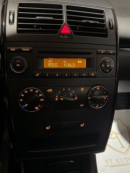 Mercedes-Benz A160 20 of 30
