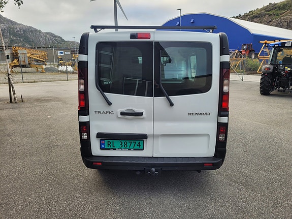 Renault Trafic 6 of 18