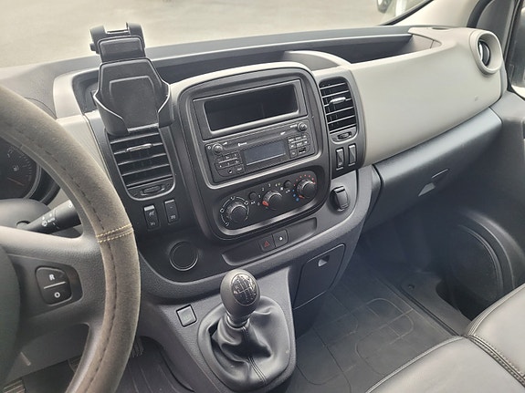 Renault Trafic 17 of 18