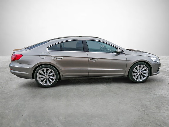 Volkswagen Passat CC 6 of 16