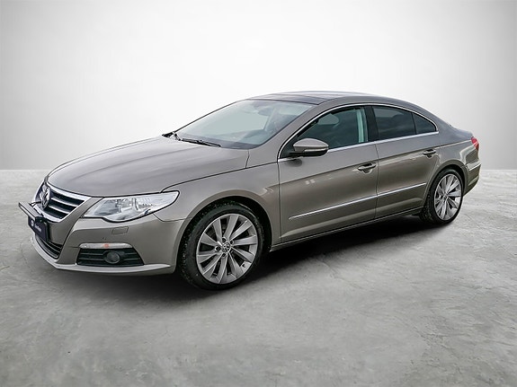 Volkswagen Passat CC 9 of 16