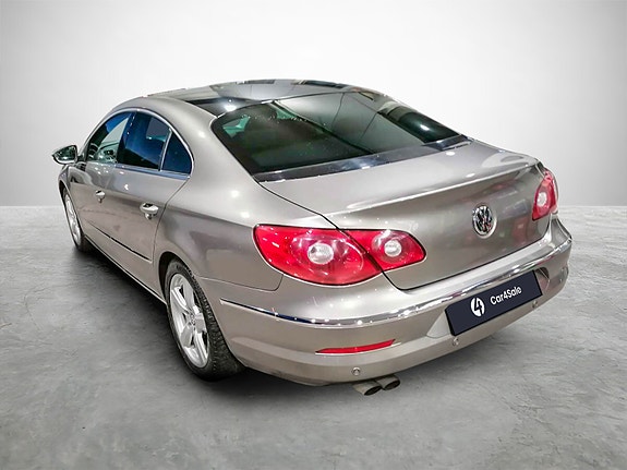 Volkswagen Passat CC 3 of 16