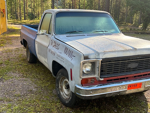 Chevrolet C10 2 of 16
