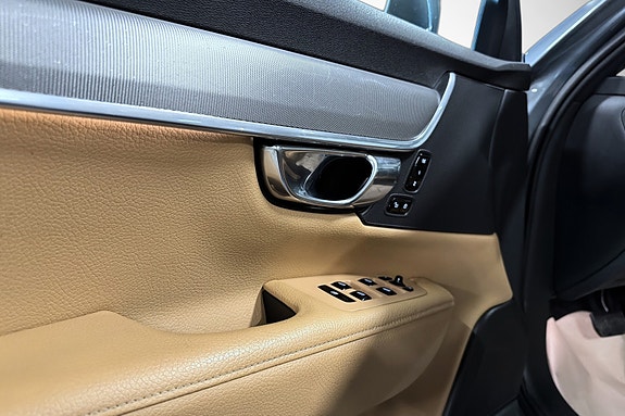 Volvo V90 25 of 30