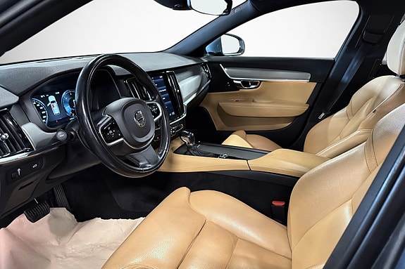 Volvo V90 10 of 30