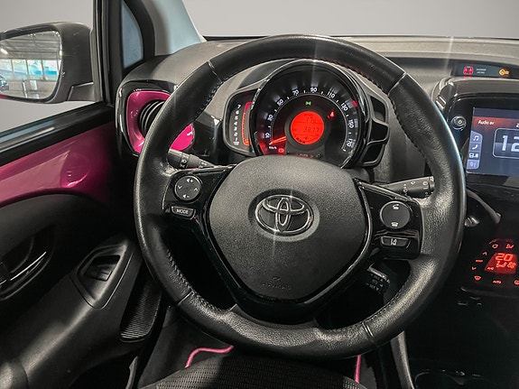 Toyota Aygo 13 of 28