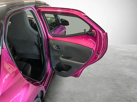 Toyota Aygo 20 of 28