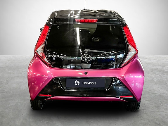 Toyota Aygo 4 of 28