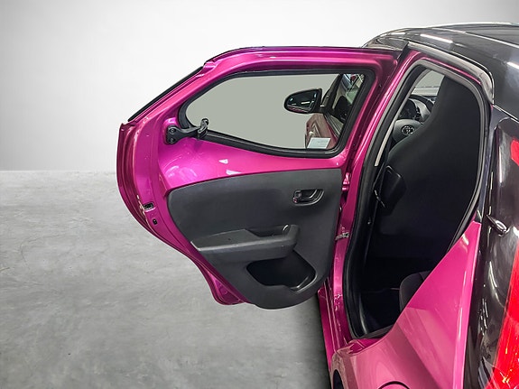 Toyota Aygo 18 of 28