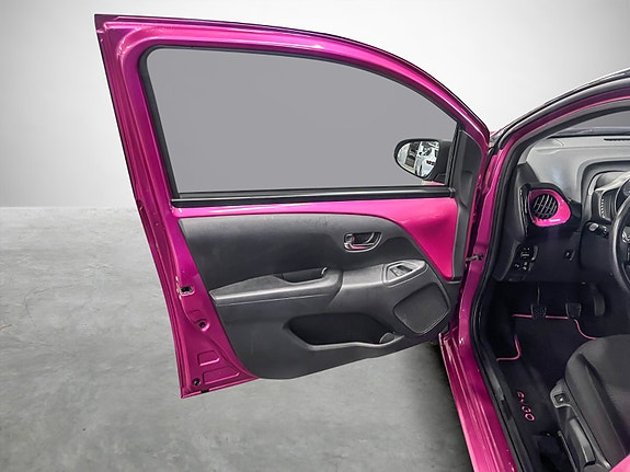Toyota Aygo 9 of 28