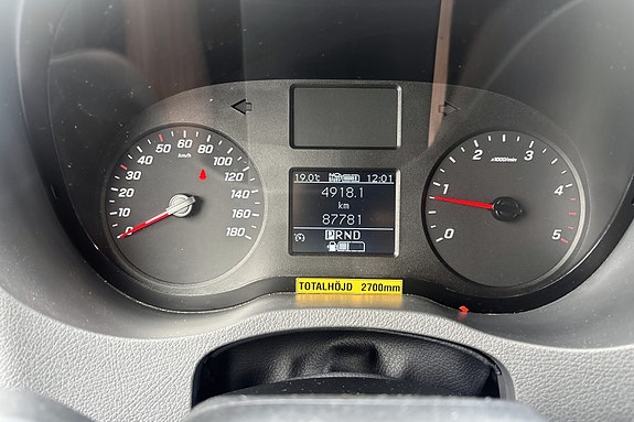 Mercedes-Benz Sprinter 13 of 13