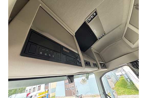 Volvo FH500 6x2 EURO6 + RETARDER 20 of 27