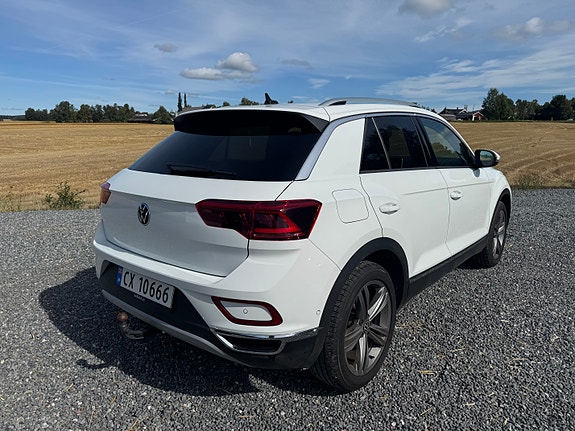 Volkswagen T-Roc 9 of 27