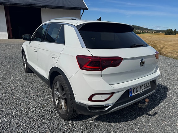 Volkswagen T-Roc 7 of 27