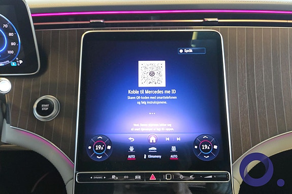 Mercedes-Benz EQS450 24 of 30