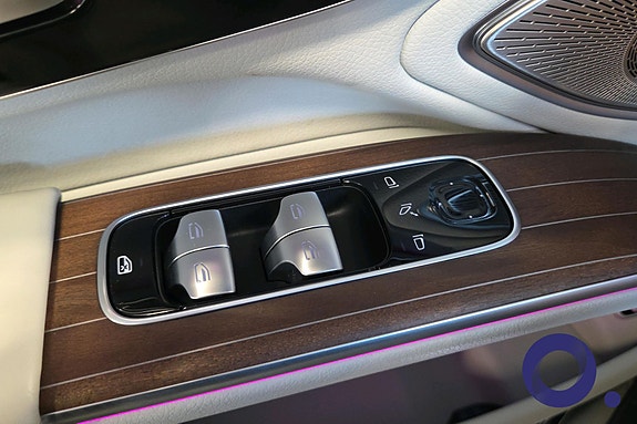Mercedes-Benz EQS450 29 of 30