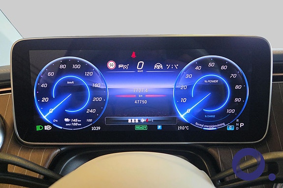 Mercedes-Benz EQS450 10 of 30