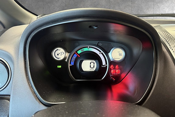 Mitsubishi i-Miev 18 of 27