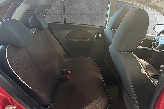 Mitsubishi i-Miev 12 of 27