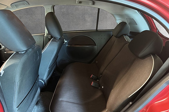 Mitsubishi i-Miev 10 of 27