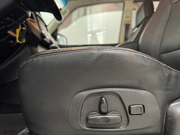 Mitsubishi Pajero 24 of 30